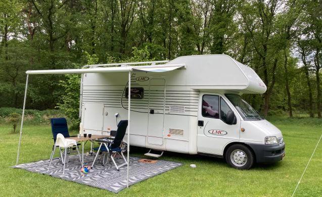 4 pers. LMC camper huren in Nieuwegein? Vanaf € 93 p.d. - Go, Caravans en Kamperen, Verhuur