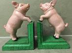 Boekensteunen (2) - Gietijzer - GIETIJZEREN VARKENS, Antiek en Kunst, Curiosa en Brocante