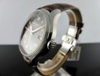 Baume & Mercier - Baume & Mercier Clifton Dual Time MOA10111, Nieuw