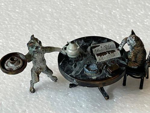 Wiener Bronze Antik - Figuur - Tee-time in Wien - Brons, Antiek en Kunst, Antiek | Keramiek en Aardewerk