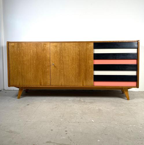 U460 sideboard met gekleurde lades, Jií Jiroutek, Huis en Inrichting, Kasten | Dressoirs, 150 tot 200 cm, 25 tot 50 cm, Met lade(s)