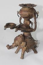 Dhokra oil lamp - Brons - India - early 20th century
