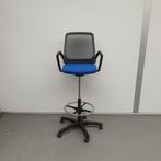Interstuhl extra hoge werkstoel - blauwe stof en zwarte netr, Ophalen of Verzenden, Nieuw