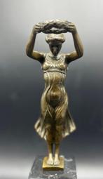 Beeldje, Gëlle Fra - 34 cm - Brons, Marmer