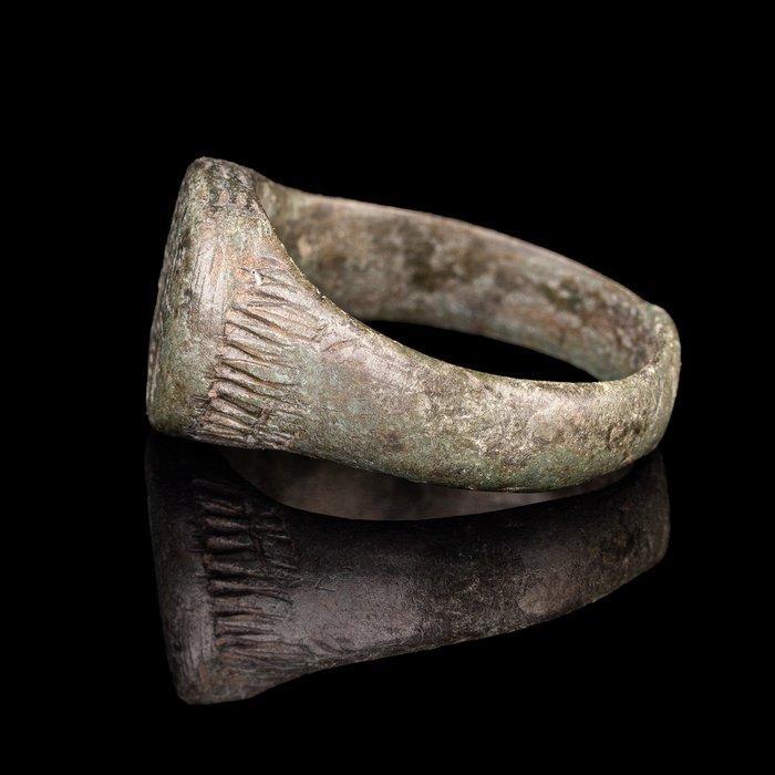 Oud-Romeins Legioenariër bronzen ring (Zonder Minimumprijs), Antiek en Kunst, Antiek | Overige Antiek