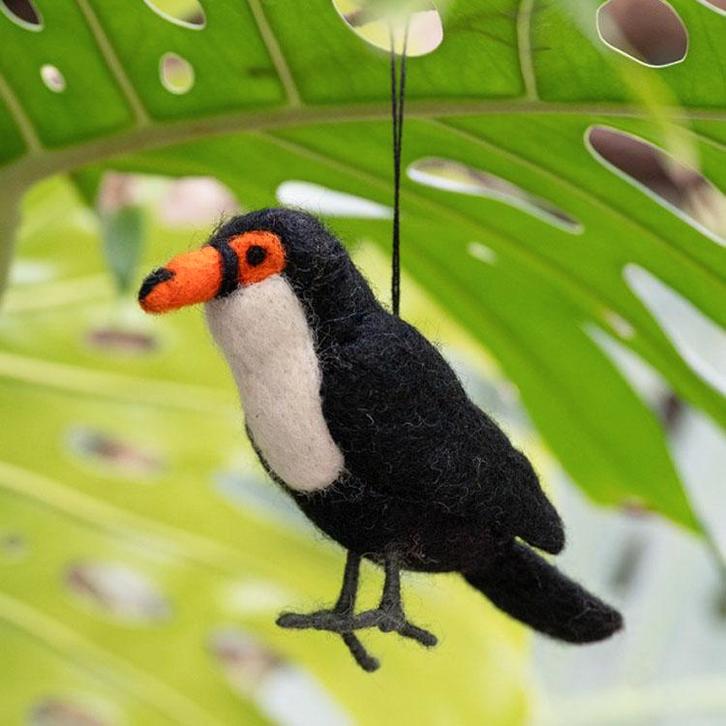 Hanger Vilt Vogel - Toekan Zwart/Wit/Oranje - 15x8cm - Homed, Kinderen en Baby's, Kinderkamer | Inrichting en Decoratie, Nieuw