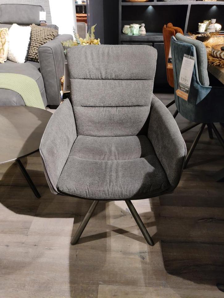 Eigentijdse eetstoel Cavaletta in de kleur: Donkergrijs., Huis en Inrichting, Fauteuils, Nieuw, Ophalen of Verzenden