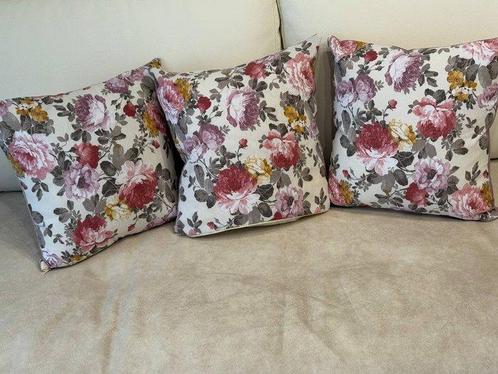 Set van dubbelzijdige kussens met pioenroosmotief in roze, Antiek en Kunst, Curiosa en Brocante