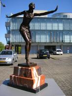 Beeld, Groot en zeer exclusief bronzen beeld op zeer