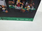 Lego Set - 10332 - Icons - Medieval Town Square, Kinderen en Baby's, Speelgoed | Duplo en Lego, Nieuw