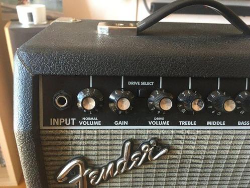 Fender - Aantal items: 1 - Gitaarversterker - Indonesië, Muziek en Instrumenten, Snaarinstrumenten | Gitaren | Akoestisch