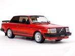 IXO 1:18 - Modelauto - Volvo 240 Turbo Custom 1984, Nieuw