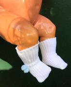 Vintage retro baby poppen sokjes  kousjes met pompoms., Verzamelen, Poppen, Verzenden, Nieuw, Kleertjes