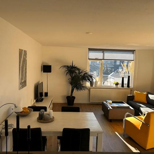 Appartement met balkon, gestoffeerd en inloopdouche, Huizen en Kamers, Huizen te huur, Direct bij eigenaar, Noord-Holland, Appartement