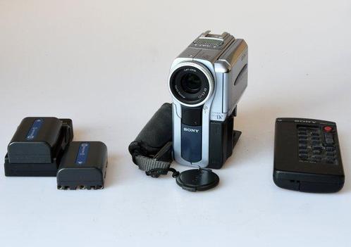 Sony Digital Handycam DCR-PC8E-PAL Super steady shot, Verzamelen, Fotografica en Filmapparatuur