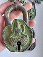 Hangsloten met sleutels - India (Zonder Minimumprijs)