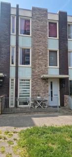 Te huur: Huis Beatrixlaan in Beverwijk, Huizen en Kamers, Beverwijk, Noord-Holland