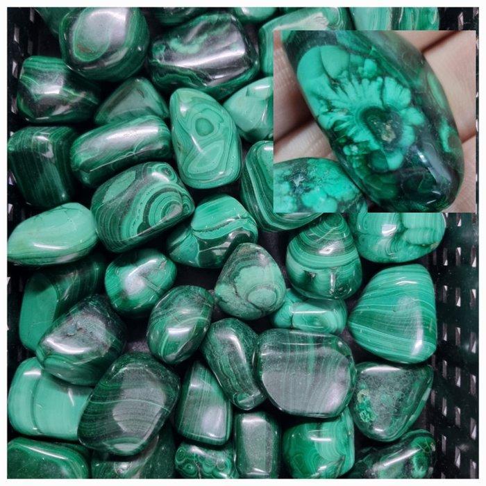 TRIPPLE A QUALITY Malachite Gepolijste- 1 kg - (1), Verzamelen, Mineralen en Fossielen