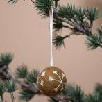 Kerstbal Vilt - Gingerbread Small - Geborduurde Sneeuwvlokke, Diversen, Kerst, Nieuw, Ophalen of Verzenden