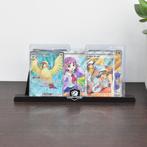 Brede Gepersonaliseerde TCG / Pokemon Kaartenhouder – Standa, Hobby en Vrije tijd, Nieuw