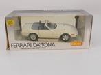 Schaal 1:18 Giodi Ferrari Daytona 365 GTS/4 cabriolet 196..., Hobby en Vrije tijd, Modelauto's | 1:18, Ophalen of Verzenden, Gebruikt