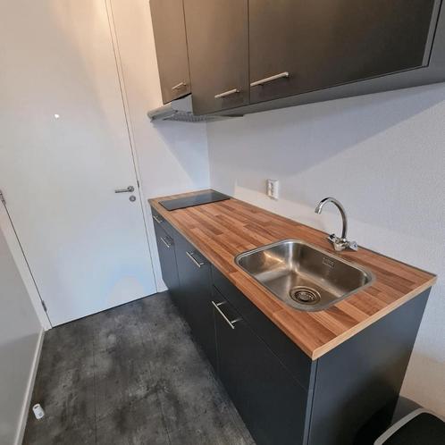 Zelfstandige studio aan Sorbonnelaan in Maastricht, Huizen en Kamers, Kamers te huur, Minder dan 20 m², Maastricht