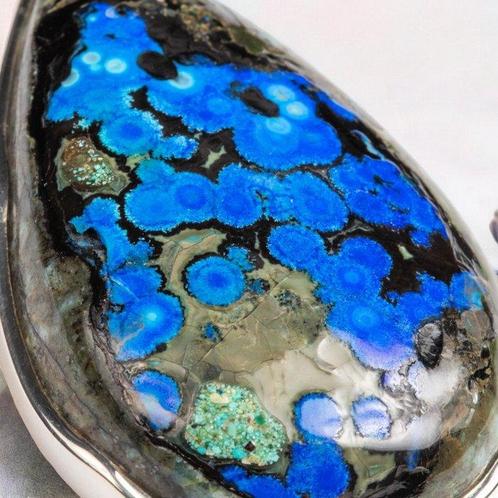 Extreem zeldzaam! Kostbare Azuriet Malachiet cabochon uit, Verzamelen, Mineralen en Fossielen