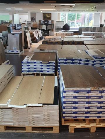 TOPAANBIEDING PVC VOOR VLOER EN TRAP. beschikbaar voor biedingen