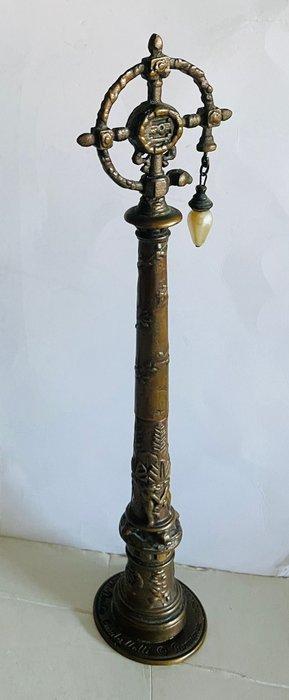 Duilio Cambellotti / ACEA - Duilio Cambellotti - Beeldje,, Antiek en Kunst, Antiek | Overige Antiek