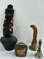 Decoratieve bel (4) - Zwitserland - Vintage Bellen, Antiek en Kunst