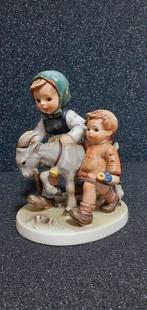 Goebel - Beeldje - Zeer Unieke Hummel Nr 334 - TMK6 -, Antiek en Kunst, Curiosa en Brocante