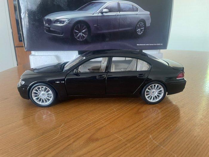 Kyosho 1:18 - Modelauto - BMW 750Li (F02), Hobby en Vrije tijd, Modelauto's | 1:5 tot 1:12