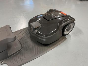Husqvarna 305 robotmaaier automower beschikbaar voor biedingen