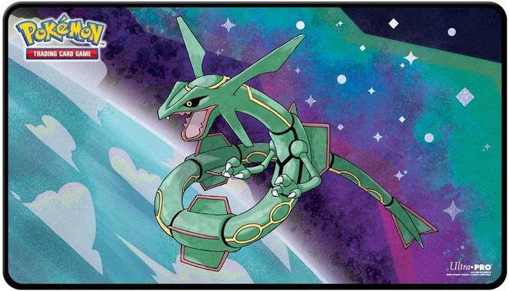 Pokemon - Legendary Foil Playmat Rayquaza | Ultra Pro -, Hobby en Vrije tijd, Verzamelkaartspellen | Overige, Nieuw, Verzenden