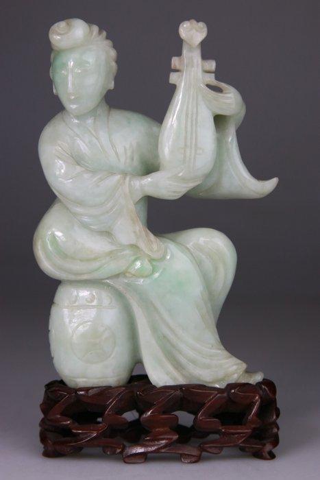Kwanyin personage beeldhouwwerk in jade jadeïet - Jade,, Antiek en Kunst, Antiek | Overige Antiek