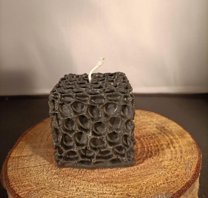 Massage kaars - hand gemaakt - kraterkaars - grote gemiddeld, Huis en Inrichting, Woonaccessoires | Kandelaars en Kaarsen, Verzenden