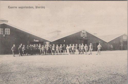 WOERDEN - Kazerne wagenloodsen, Verzamelen, Ansichtkaarten | Nederland, Verzenden