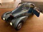 IXO 1:8 - Modelauto -Bugatti Type 57C Atlantic, Hobby en Vrije tijd, Nieuw