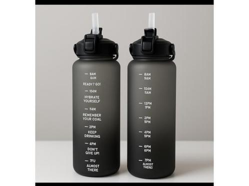Veiling - 2x Drinkfles 2 liter met rietje, Sport en Fitness, Bidons