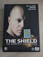 DVD - The Shield - Seizoen 1, Cd's en Dvd's, Dvd's | Tv en Series, Vanaf 12 jaar, Verzenden, Gebruikt, Actie en Avontuur