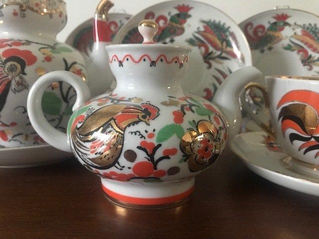Lomonosov Imperial Porcelain Factory - Schotel (8) -, Antiek en Kunst, Antiek | Meubels | Tafels