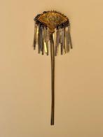 Kanzashi haarspeld met als afbeelding een Paulownia blad -