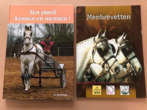 Paarden Mennen - 2 Boeken - vrij zeldzaam, Boeken, Dieren en Huisdieren, Zo goed als nieuw, Paarden of Pony's, Ophalen of Verzenden
