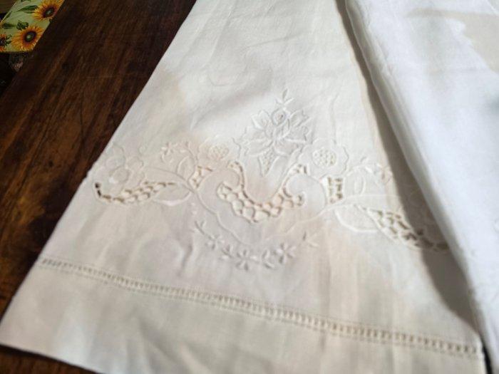 Handdoek (3) - 109 cm - 70 cm, Antiek en Kunst, Antiek | Kleden en Textiel