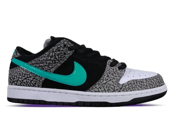 Nike SB Dunk Low Pro Atmos Elephant • 43, Kleding | Heren, Schoenen, Sneakers of Gympen, Ophalen of Verzenden