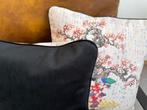 Eleganza dOriente – Voering met figuur in rode kimono en, Antiek en Kunst