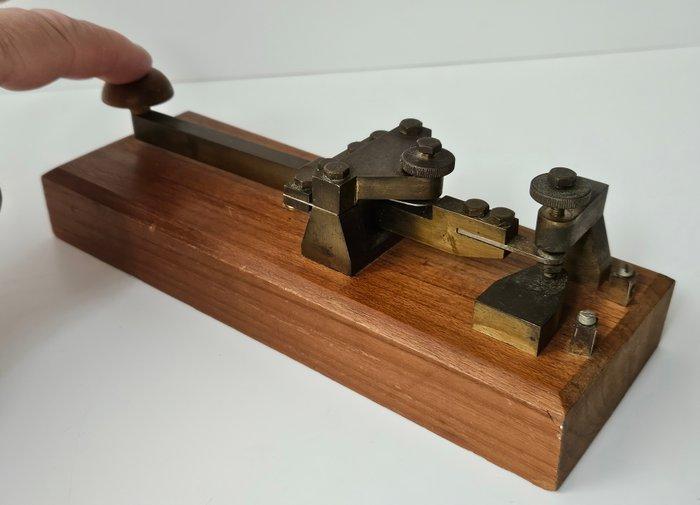 Morse apparaat / Seinsleutel - Werkgereedschap, Antiek en Kunst, Antiek | Wandborden en Tegels
