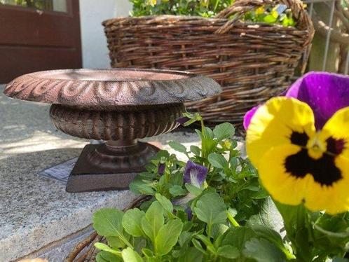 Bloempot (2) - Gietijzer, Antiek en Kunst, Curiosa en Brocante