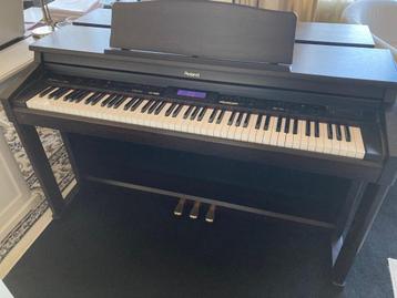 Roland KR570 Digitale piano beschikbaar voor biedingen