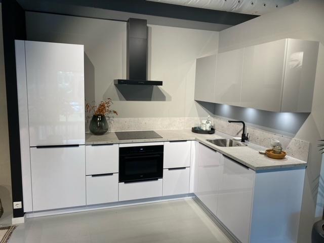 Hippe hoekopstelling!, Huis en Inrichting, Keuken | Complete keukens, Overige materialen, Grijs, Nieuw, Hoekkeuken, Ophalen